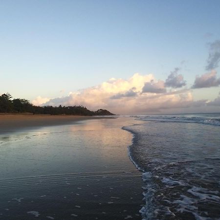 The Shores Holiday Apartments Mackay Exteriör bild