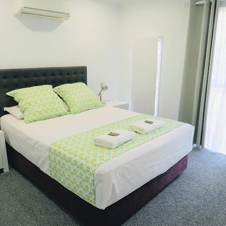 The Shores Holiday Apartments Mackay Rum bild