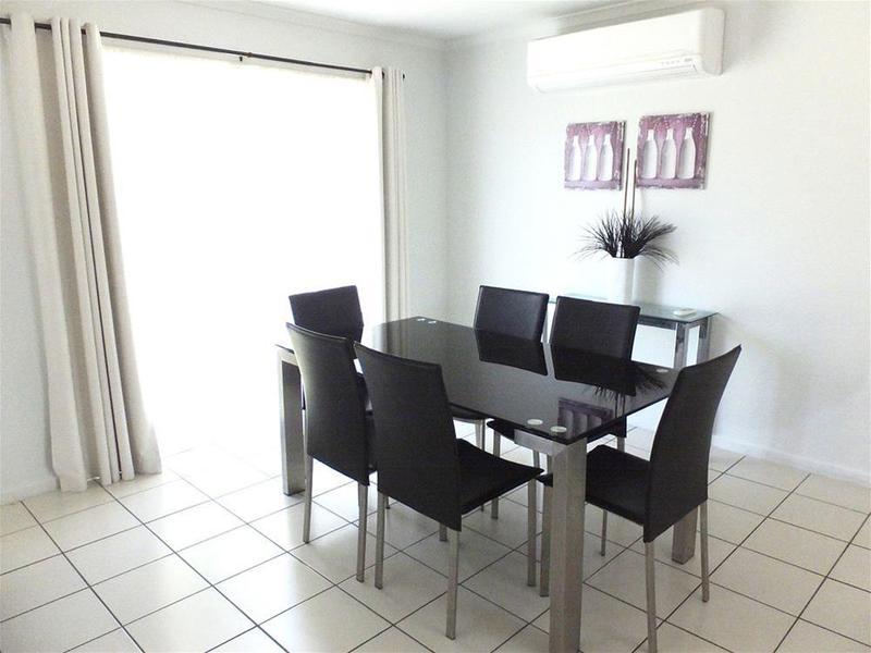 The Shores Holiday Apartments Mackay Exteriör bild