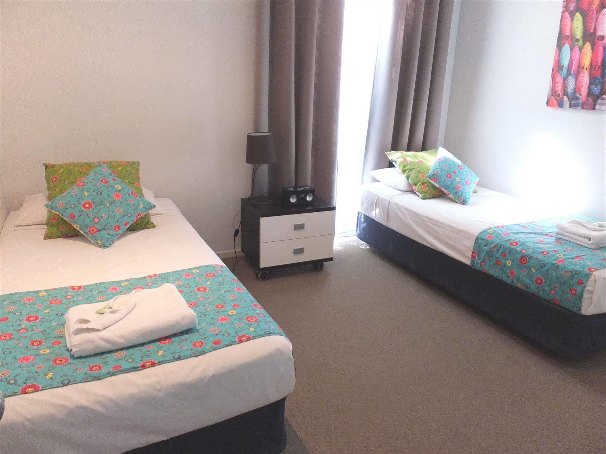 The Shores Holiday Apartments Mackay Exteriör bild