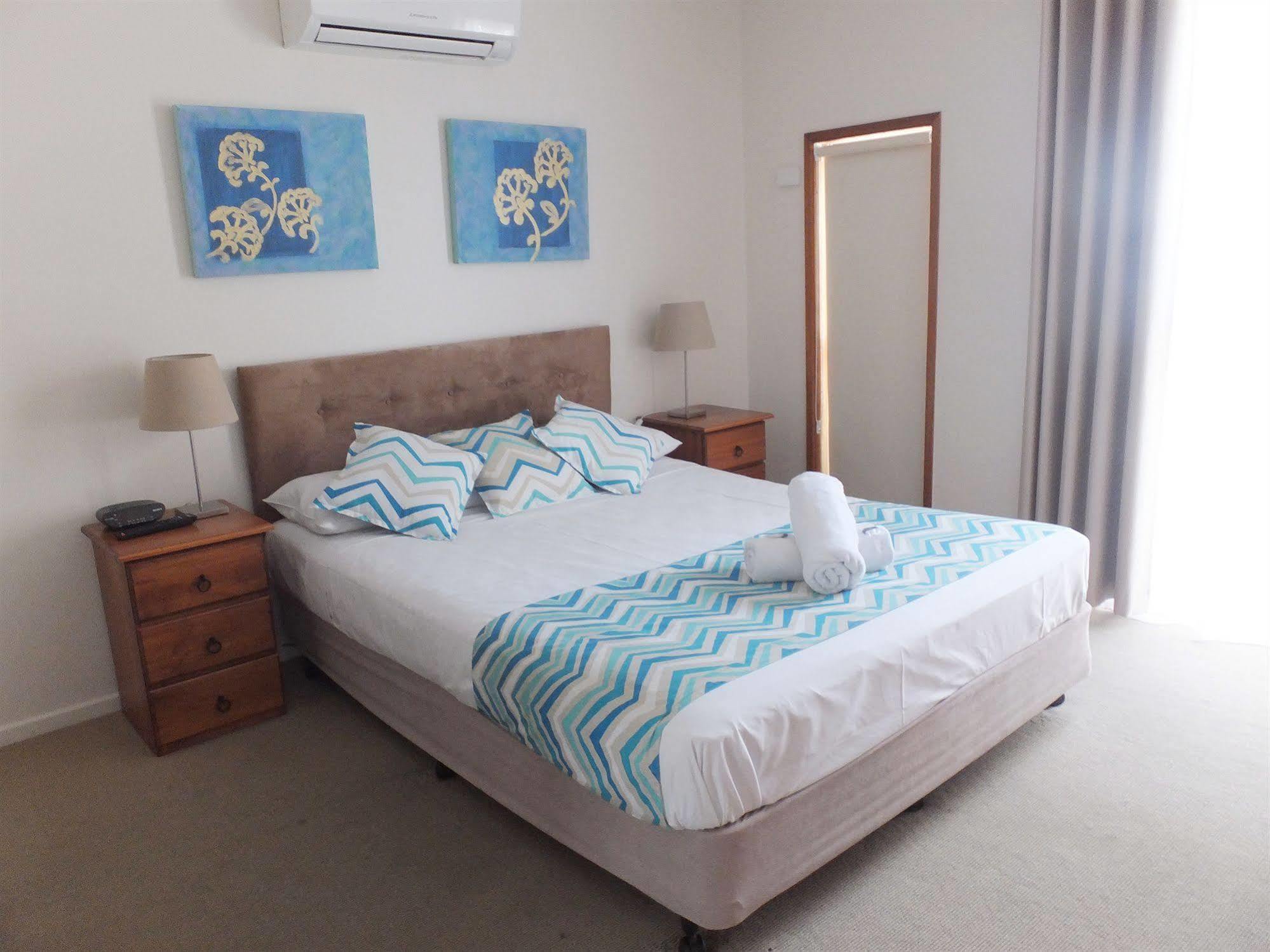 The Shores Holiday Apartments Mackay Exteriör bild