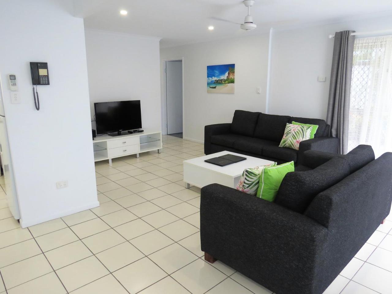 The Shores Holiday Apartments Mackay Exteriör bild