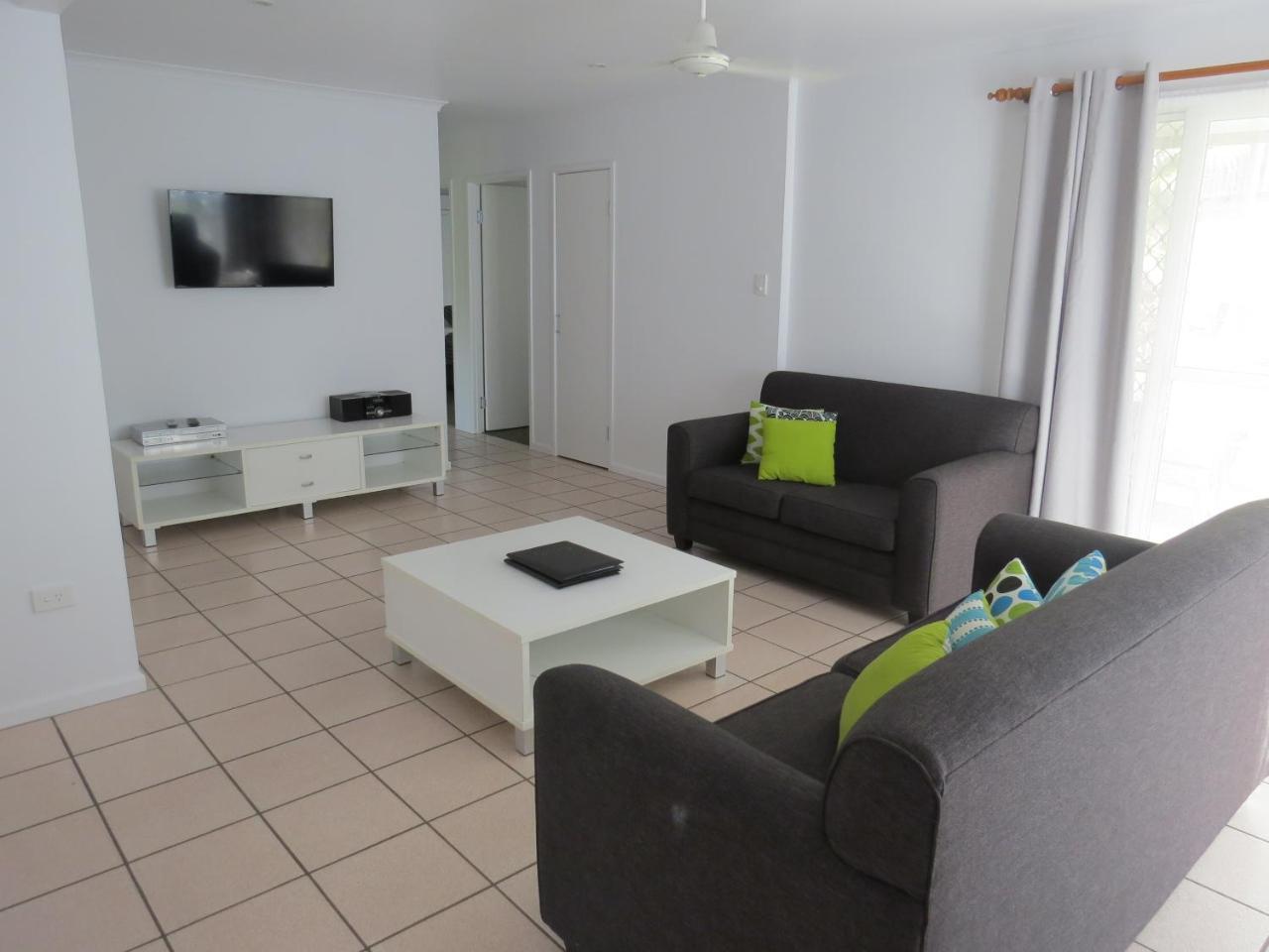 The Shores Holiday Apartments Mackay Exteriör bild