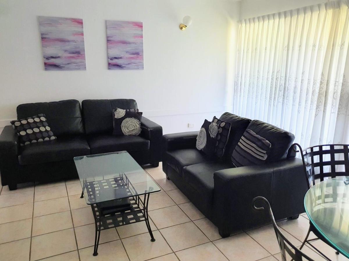 The Shores Holiday Apartments Mackay Exteriör bild